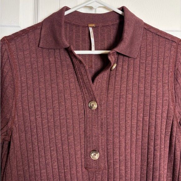 Free People Knit Top Heart Strings Short Sleeve Ribbed Shirt Mahogany Size Small - Picture 5 of 10